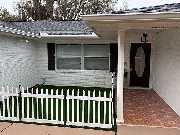 3rd image of 3824 SW Shorewood Dr