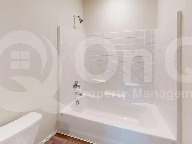 5322 Longshadow Dr — Photo 16