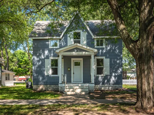 1512 Charles STREET, La Crosse, WI 54603