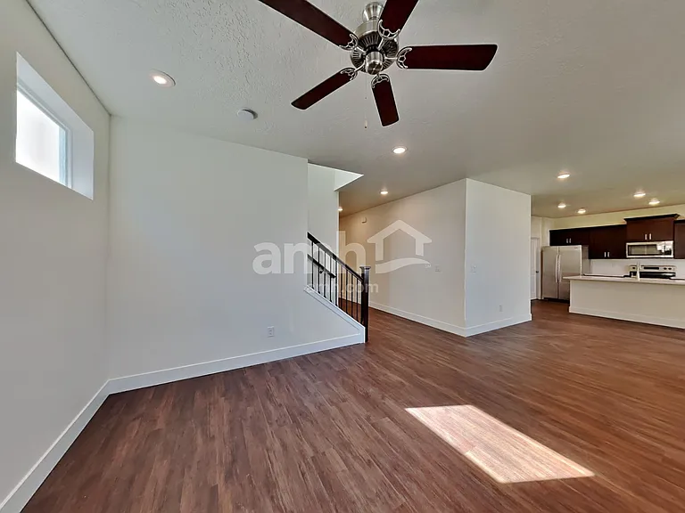 3087 N Vigo Ave — Photo 7