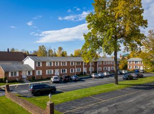 Lord Lancaster Apartments, Lancaster, NY 14086