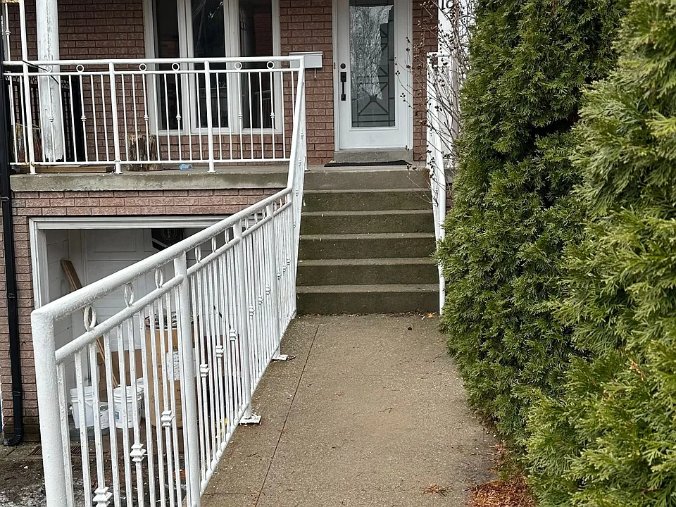 19 Church St