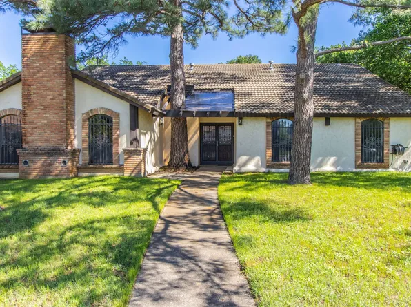 3 Hickory Hills Blvd, Hickory Creek, TX 75065