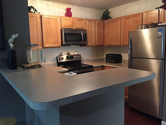 2nd image of 140 Railroad Ave APT B109