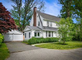 5 Chesterlee Ln, Swampscott, MA 01907