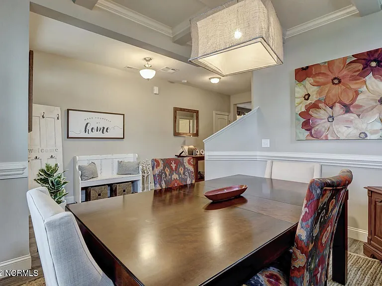 363 Belvedere Dr — Photo 8