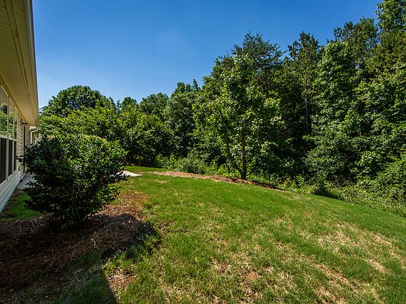 4th image of 7035 Whittingham Dr