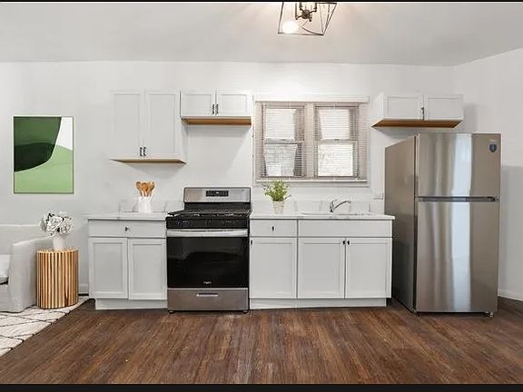 4th image of 238 E 22nd St #A