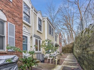 21 Colonial Ct, High Bridge, NJ 08829