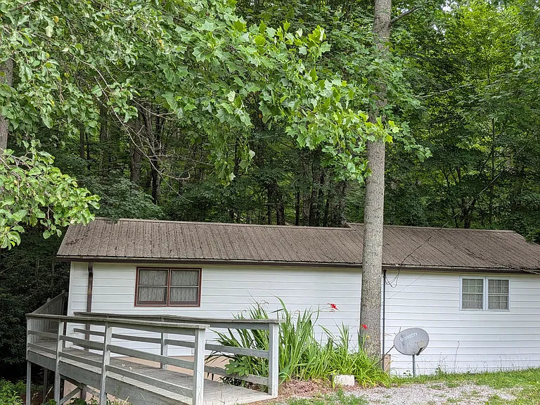 326 Cove Creek Rd — Photo 4