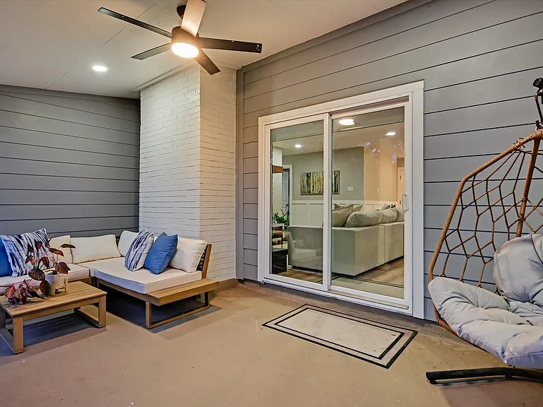 1006 Hollybluff St — Photo 23