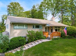 10 Riddlewood Dr, Media, PA 19063