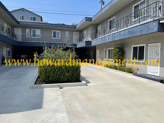 2nd image of 11415 Venice Blvd #15