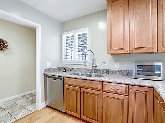 5th image of 4762 Trego Dr