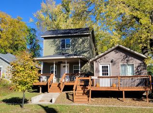 1018 E Market St, Iowa City, IA 52245