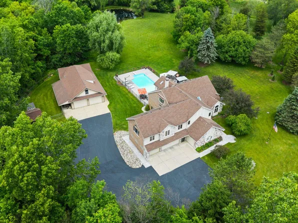 2325 Seven Mile Rd, South Lyon, MI 48178