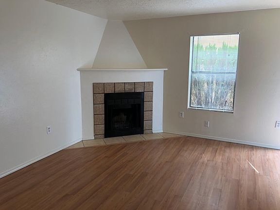 2nd image of 422 Tennessee St NE APT C