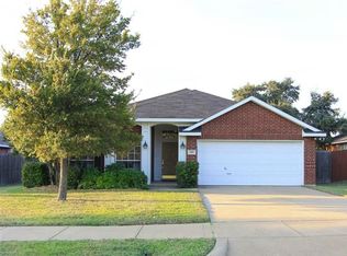 559 Pinnacle Dr, Cedar Hill, TX 75104