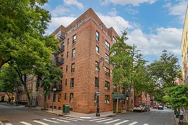 Sold by Poljan Properties Inc.