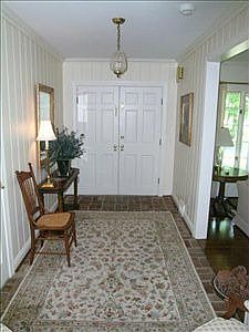 3rd image of 1404 Hampshire Pl