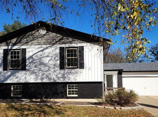 261 Wood Hollow Dr, Wentzville, MO