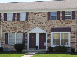 1209 Weybridge Rd, Columbus, OH 43220