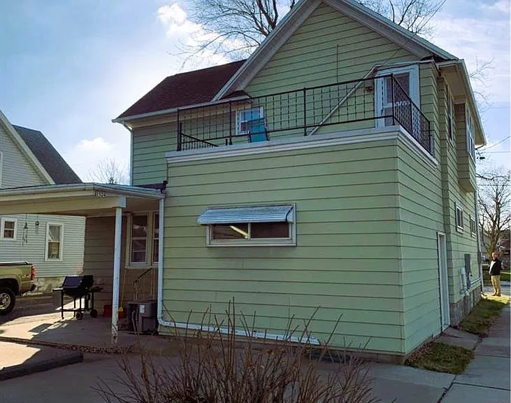 1524 Iowa St — Photo 19