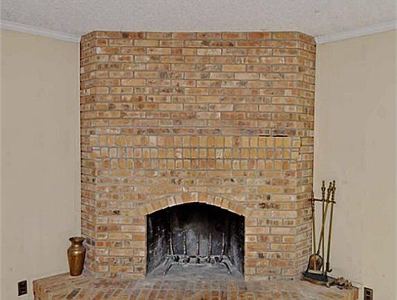 4th image of 1520 McCullough Dr #878