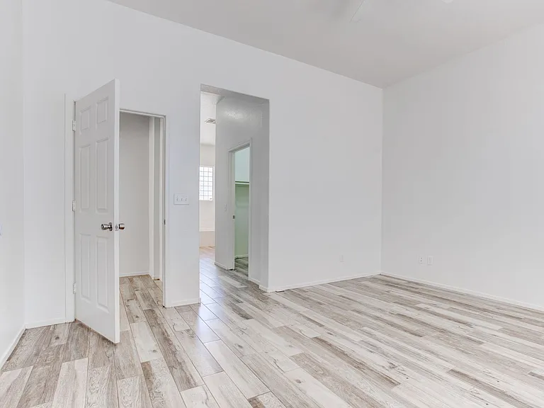 161 Greenwich Village Ave — Photo 10
