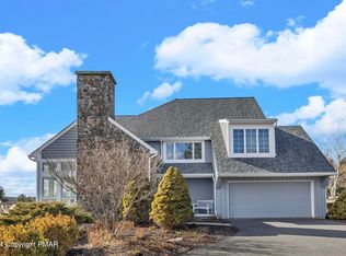 7148 Skytop Meadow Dr, Canadensis, PA 18325