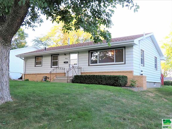 5th image of 2614 S Saint Marys St