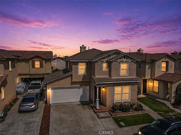 3rd image of 255 Roxanne Ln