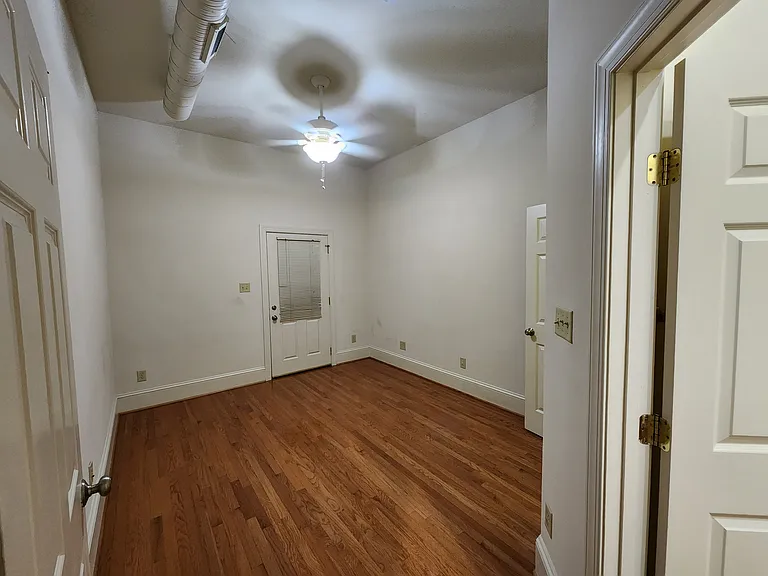1603 W Cary St #A — Photo 7