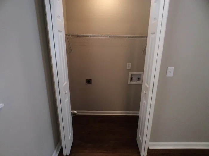 2892 Horse Shoe Dr — Photo 16