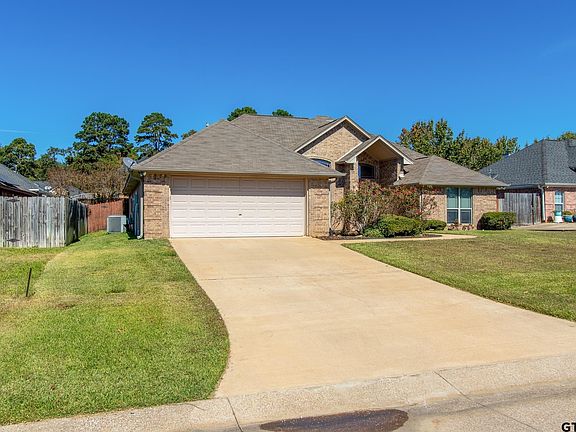 3rd image of 2060 Yasmeen Cir