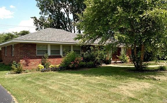 3rd image of 2026 Westbrook Dr