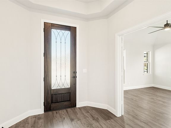 5th image of 404 Atlas Cedar Dr