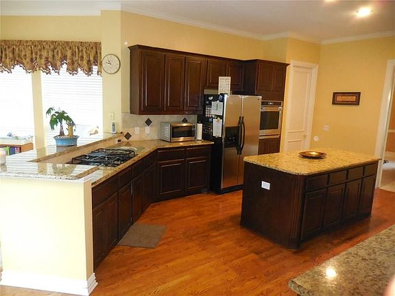 4th image of 1413 Dartmouth Dr