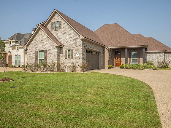 3rd image of 705 Bandera Dr