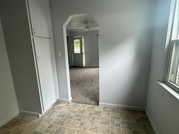 4th image of 25606 Andover Dr