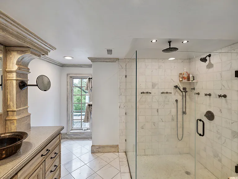 467 Laurel Rd — Photo 23