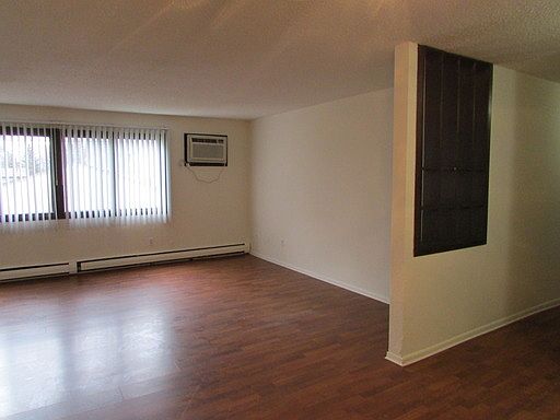 5th image of 83 California Ave W APT 107