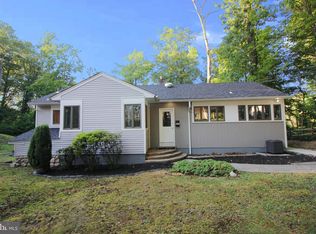 541 Park Dr, Woodbury, NJ 08096