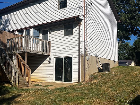 5th image of 2944 Centennial Ave