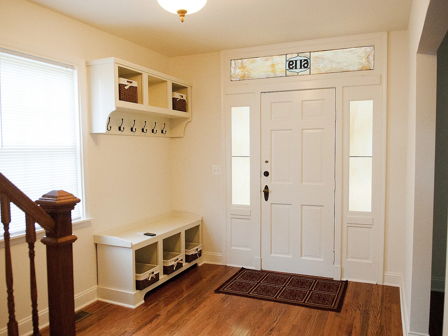 3 bed, 2.5 bath, 2300 sqft, $2,500 — Photo 3