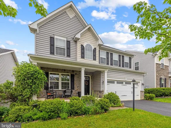 149 Emperor Dr, Lake Frederick, VA 22630