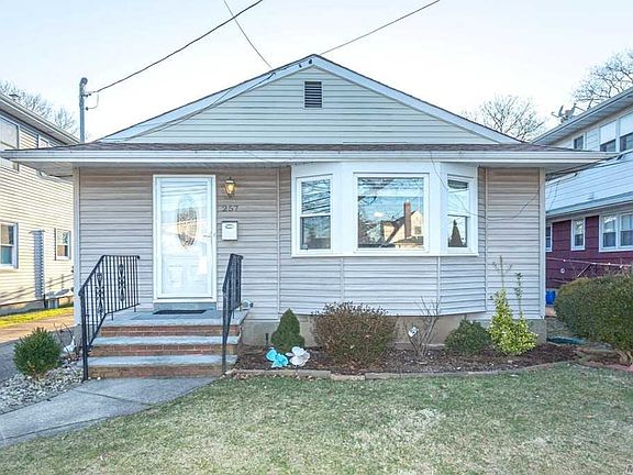 2nd image of 257 Marcus Ave
