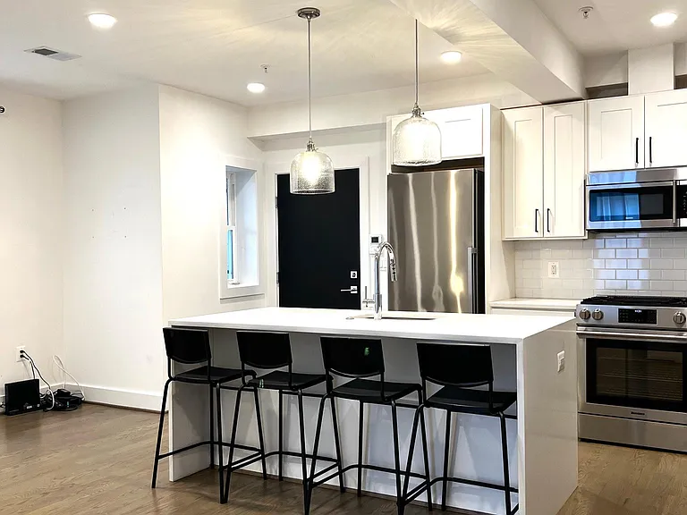 1236 Shepherd St NW #4 — Photo 8