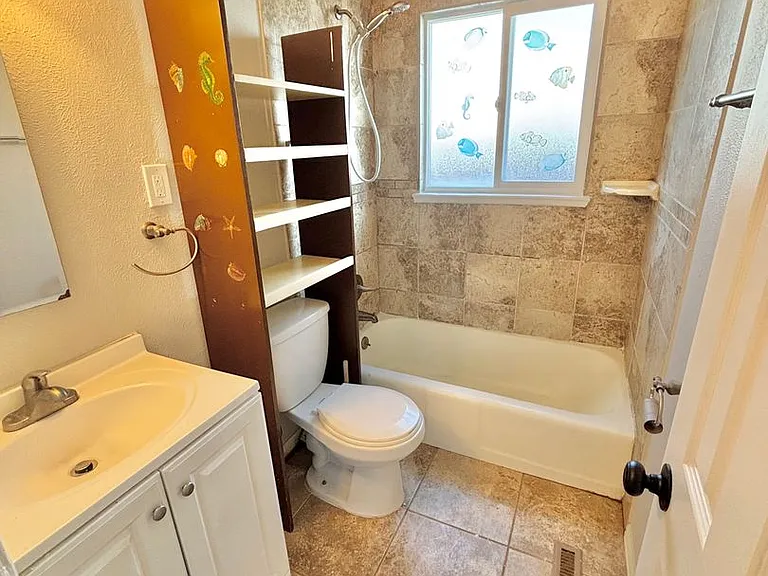3556 Fairfax St — Photo 12