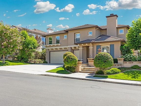 3rd image of 23810 Canyon Vista Ct